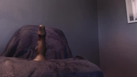 Snapshot of butch215 chatting on 09-08-25, 04:28 Butch online show from 09-08-25, 04:28