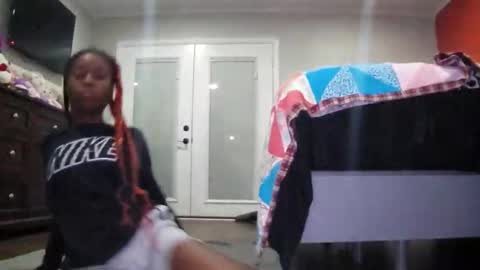 Snapshot of butt3rcup chatting on 11-12-25, 03:18 Goddess online show from 11-12-25, 03:18