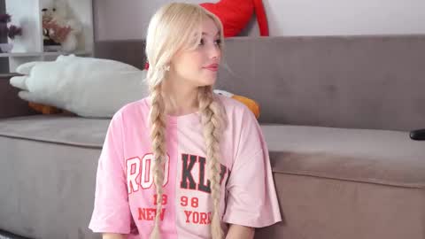 butteflai online show from 03-18-26, 05:32