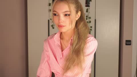 butteflai online show from 04-22-26, 08:06