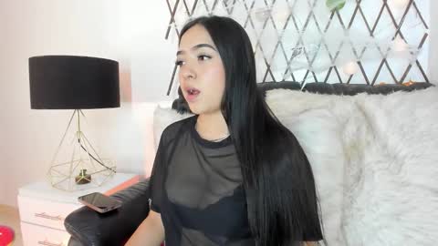 Snapshot of buttercup_li_ chatting on 10-29-25, 07:26 zafiro online show from 10-29-25, 07:26