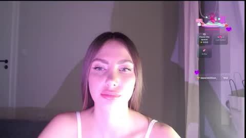 Lauren online show from 12-03-25, 03:43