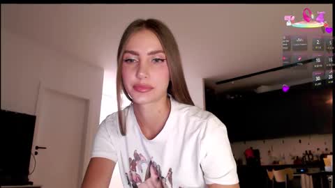 Lauren online show from 02-22-26, 06:06