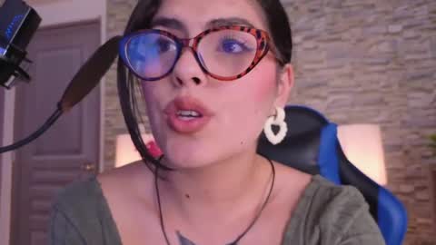 Lia Butterfly  online show from 05-26-26, 08:38