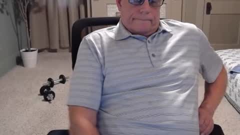 Miles online show from 01-21-25, 07:28