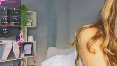 Kira online show from 01-18-25, 08:20