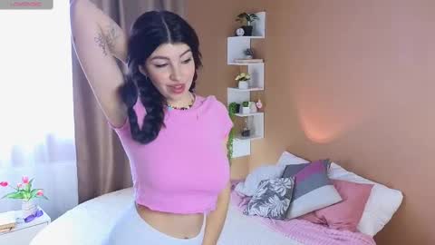 Kira online show from 03-06-25, 09:14