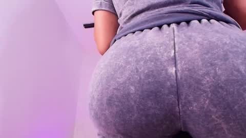 Carolina online show from 04-01-26, 03:07