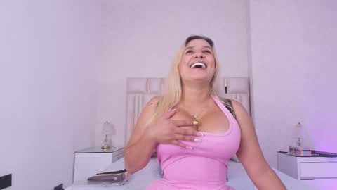 Carolina online show from 04-16-26, 03:07