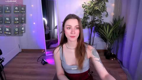 Snapshot of c_moonie_ chatting on 02-24-26, 08:51 Polly online show from 02-24-26, 08:51