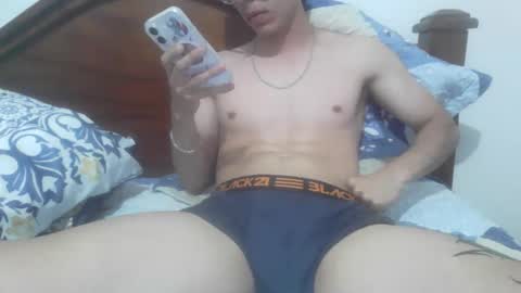 Snapshot of ca7o chatting on 04-15-26, 12:39 ca7o online show from 04-15-26, 12:39