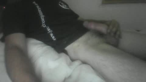 Snapshot of caballeroandante1 chatting on 06-17-26, 05:43 caballero32 online show from 06-17-26, 05:43