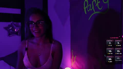 Snapshot of cabincrush chatting on 07-21-26, 01:19 Natalie online show from 07-21-26, 01:19