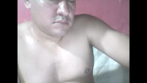 Snapshot of cachito83915 chatting on 12-26-24, 03:27 Cachudosexy online show from 12-26-24, 03:27