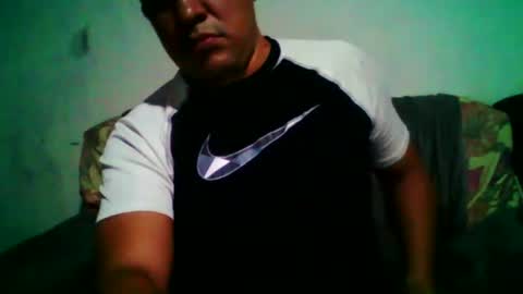 Snapshot of cachito83915 chatting on 09-23-25, 04:59 Cachudosexy online show from 09-23-25, 04:59