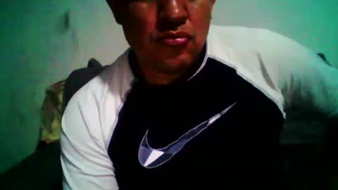 Snapshot of cachito83915 chatting on 10-08-25, 04:54 Cachudosexy online show from 10-08-25, 04:54