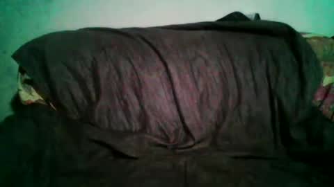 Snapshot of cachito83915 chatting on 10-09-25, 04:43 Cachudosexy online show from 10-09-25, 04:43