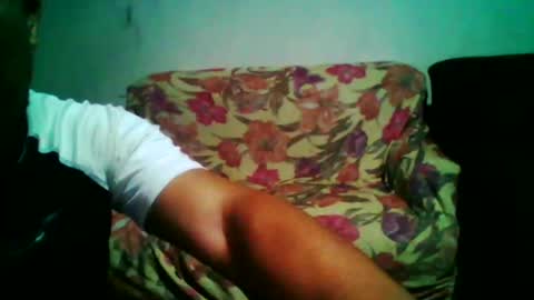 Snapshot of cachito83915 chatting on 10-28-25, 05:44 Cachudosexy online show from 10-28-25, 05:44