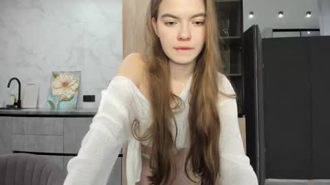 Snapshot of caelestiss chatting on 12-14-25, 02:06 Lita online show from 12-14-25, 02:06