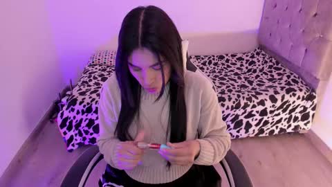 caelisse_cb online show from 11-05-25, 01:00