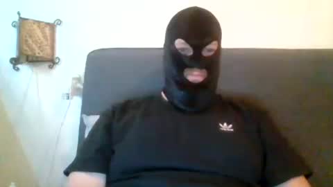 Snapshot of cagegag31 chatting on 07-09-26, 02:43 cagegag31 online show from 07-09-26, 02:43