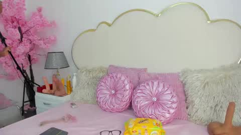 Cahitlin  online show from 10-01-25, 07:25