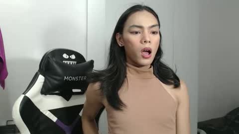 Snapshot of caitessa_bellemoir chatting on 12-05-25, 02:47 caitessa_bellemoir online show from 12-05-25, 02:47