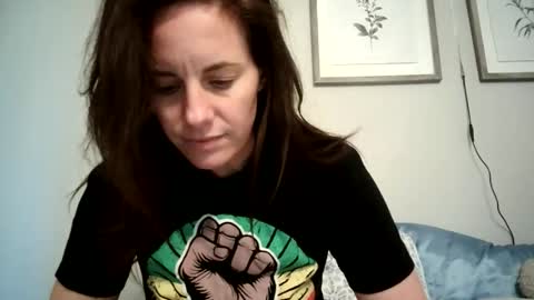 Snapshot of caitie__citrine chatting on 10-28-25, 07:05 Caitie Citrine online show from 10-28-25, 07:05