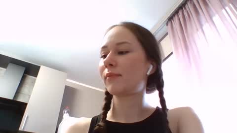 Sara online show from 06-09-26, 08:37