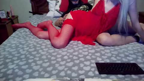 Snapshot of caitlyn_zack chatting on 11-03-25, 07:15 Caitlyn and Zack online show from 11-03-25, 07:15