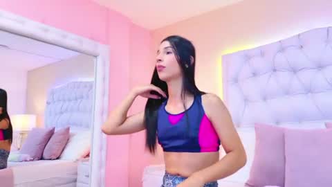 Caitlyn Millerr online show from 06-10-26, 07:57