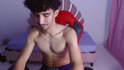 Snapshot of caius_fox chatting on 01-07-26, 11:40 caius online show from 01-07-26, 11:40