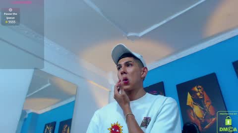 Snapshot of calavalerio chatting on 01-28-25, 08:26 Valerio online show from 01-28-25, 08:26