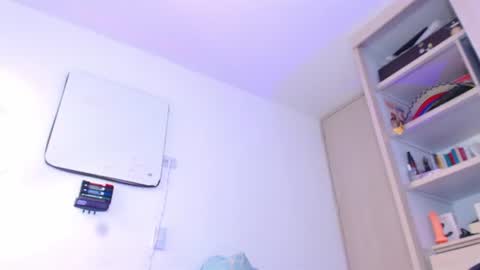 Snapshot of calavalerio chatting on 07-14-26, 09:09 Valerio online show from 07-14-26, 09:09