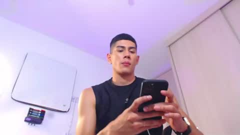 Snapshot of calavalerio chatting on 07-17-26, 02:51 Valerio online show from 07-17-26, 02:51