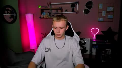 aleb online show from 11-30-25, 08:13