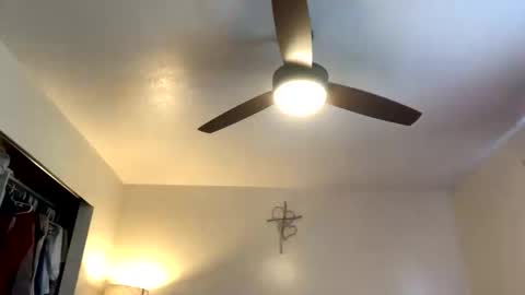 calishop1 online show from 04-23-26, 06:32