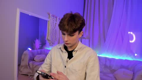 Call me Leo online show from 12-14-24, 07:40