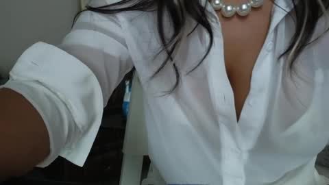 Call Me Linda online show from 04-01-26, 04:02