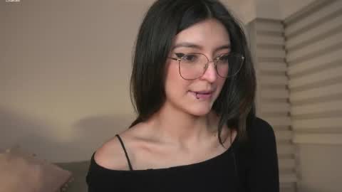   online show from 04-18-26, 02:37