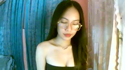 Snapshot of calla_freya chatting on 12-20-25, 06:09 Freya online show from 12-20-25, 06:09