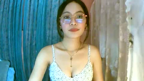 Snapshot of calla_freya chatting on 03-05-26, 09:27 Freya online show from 03-05-26, 09:27