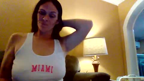 Snapshot of calli_girl420 chatting on 04-09-26, 02:33 Calli online show from 04-09-26, 02:33