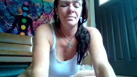 Snapshot of calli_girl420 chatting on 05-21-26, 06:59 Calli online show from 05-21-26, 06:59