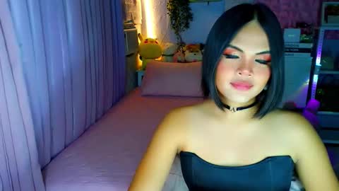 Mia online show from 02-08-26, 05:11