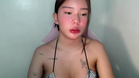 Snapshot of callme_remaxxx7 chatting on 05-23-26, 05:23 Rema online show from 05-23-26, 05:23