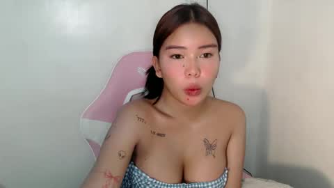 Snapshot of callme_remaxxx7 chatting on 05-27-26, 07:00 Rema online show from 05-27-26, 07:00