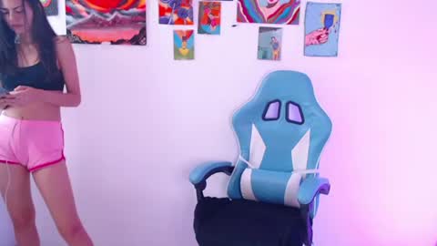 callmebluee online show from 06-13-26, 07:34