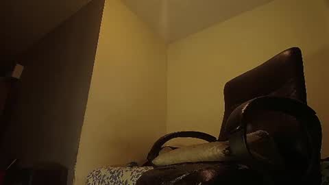 callmeenzo1 online show from 06-22-26, 06:49