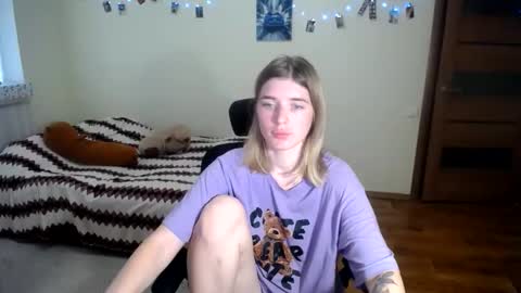 Snapshot of callmesweett chatting on 06-08-26, 03:45 callmesweett online show from 06-08-26, 03:45